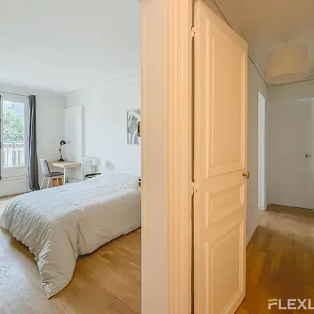 Flexliving - - Turbigo * Paříž